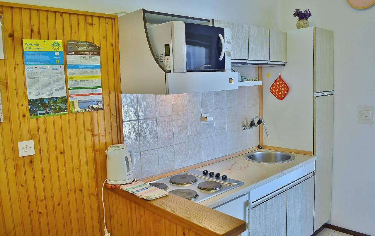 Apartments Zenko Rab Town Exterior photo