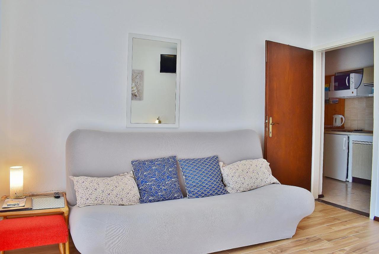 Apartments Zenko Rab Town Exterior photo