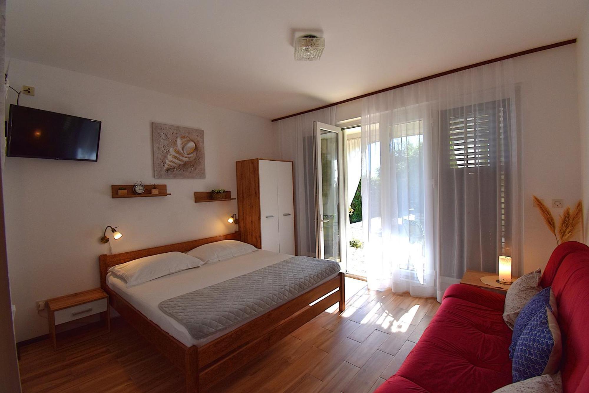 Apartments Zenko Rab Town Exterior photo